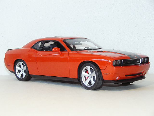 2 Hw61 models - H2 and Challenger SRT8 | DiecastXchange Forum